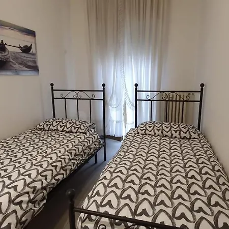 Stella Azzurra 公寓 雷卡纳蒂港